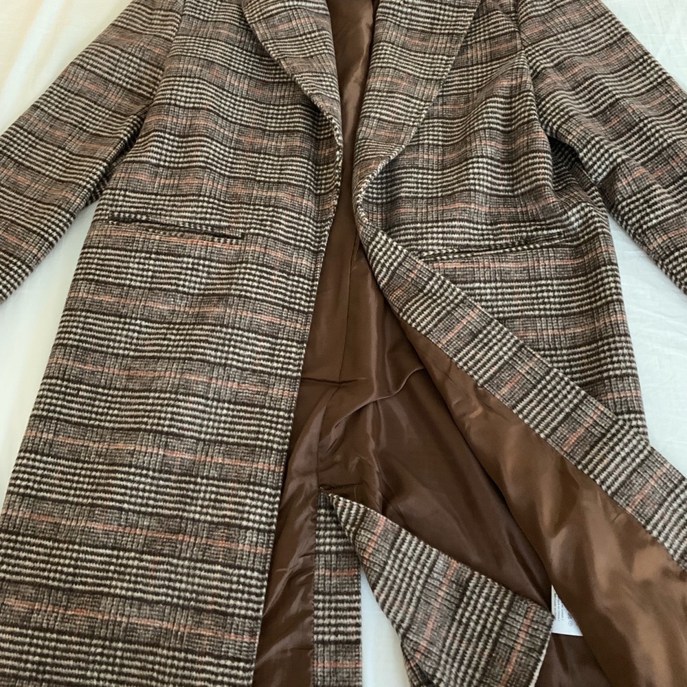 Coat knee length